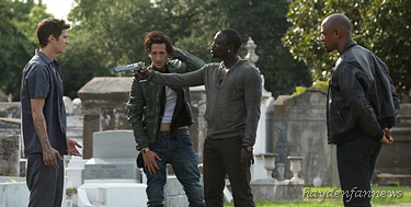 Hayden Christensen and Adrien Brody make a bad deal with Akon and Tory Kittles for an American Heist.